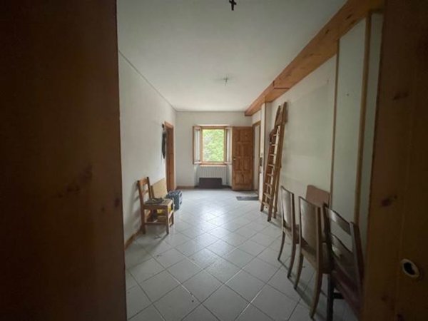 appartamento in vendita a Vergato in zona Riola