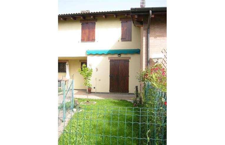 casa indipendente in vendita a Vergato in zona Tolè