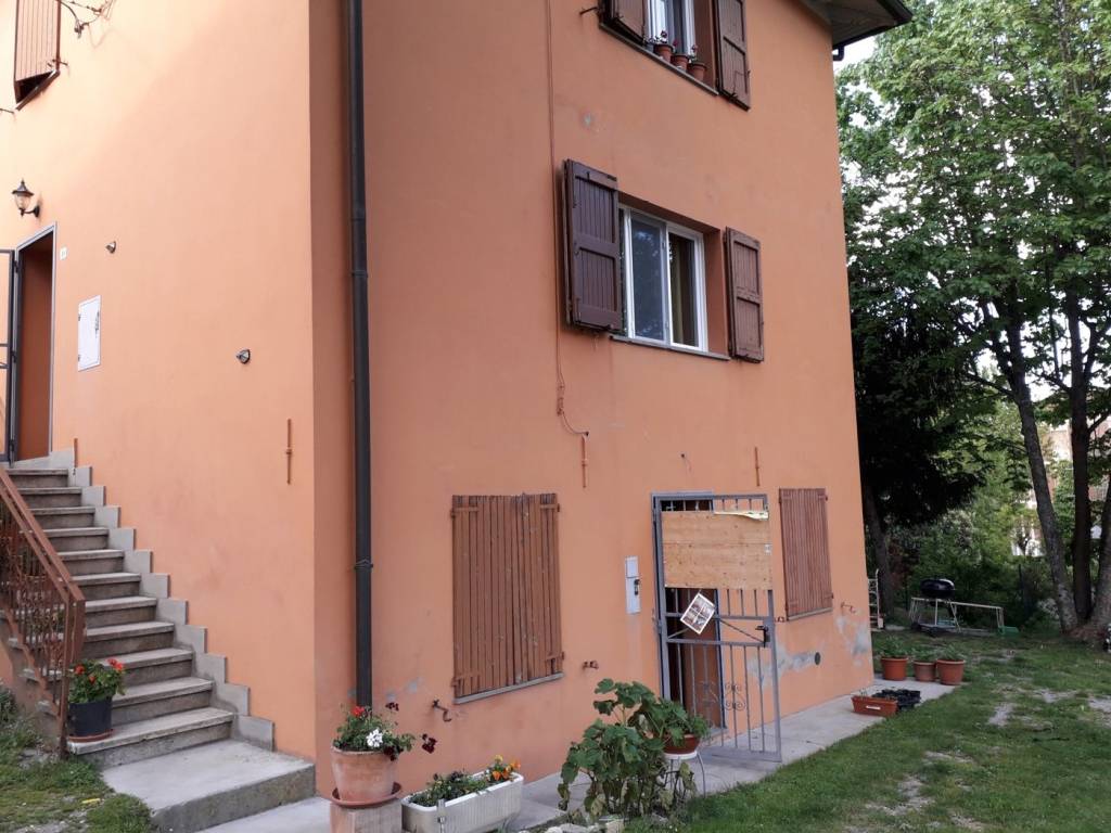 appartamento in vendita a Vergato in zona Tolè