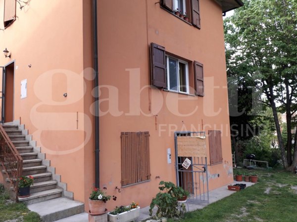 appartamento in vendita a Vergato in zona Tolè