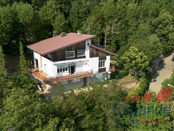 casa indipendente in vendita a Vergato