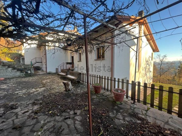 appartamento in vendita a Vergato in zona Cereglio