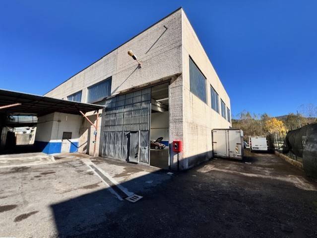 locale commerciale in vendita a Vergato