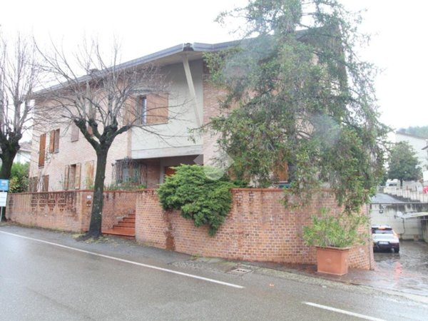 casa indipendente in vendita a Vergato