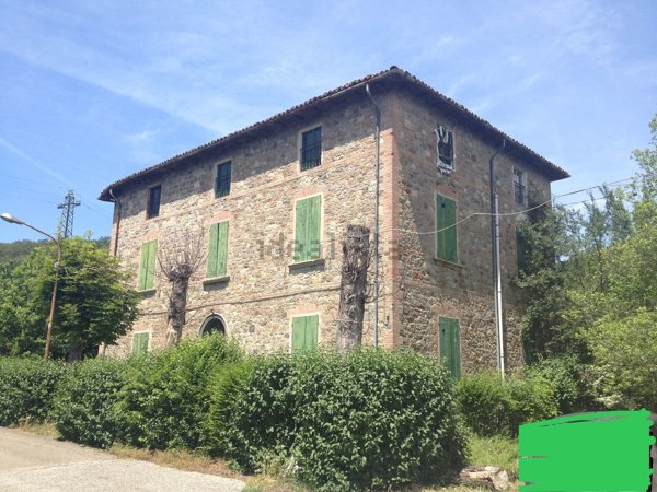 casa indipendente in vendita a Vergato