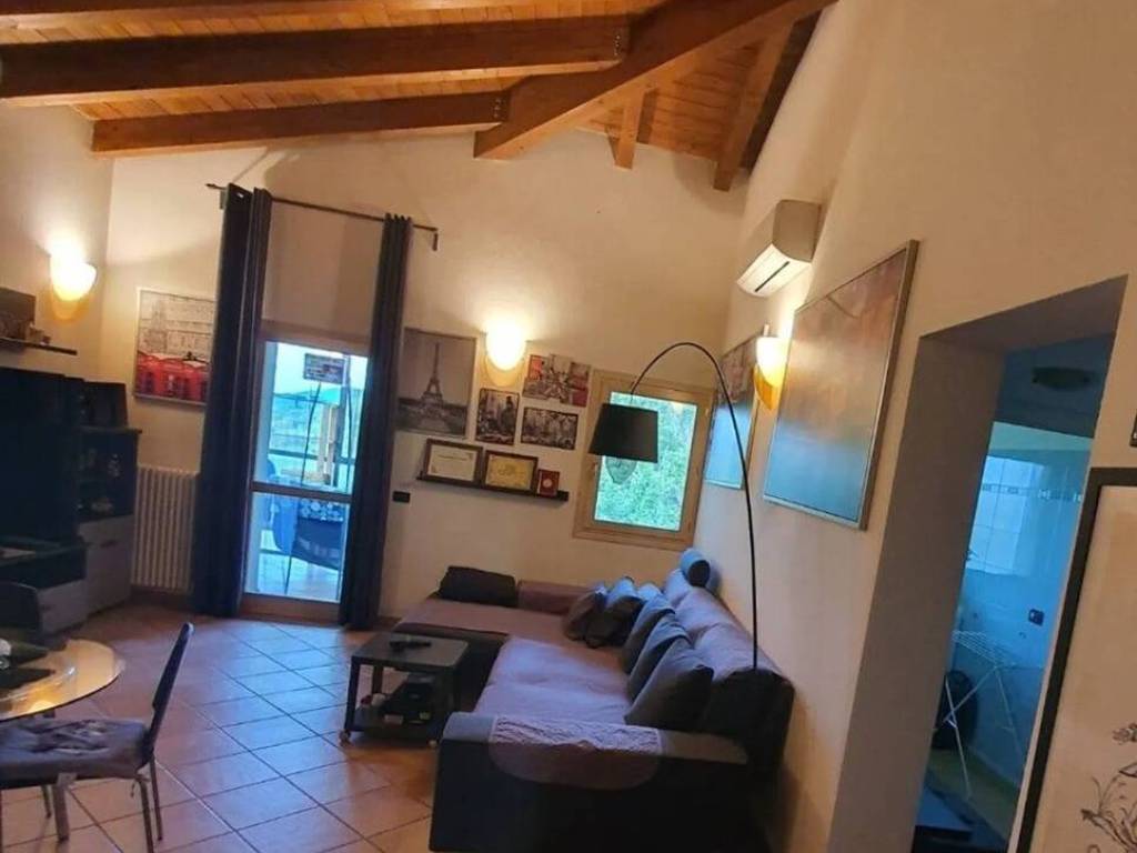 appartamento in vendita a Vergato in zona Tolè