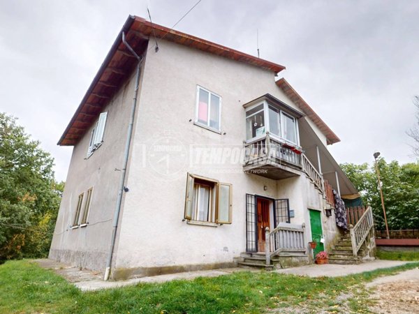 casa indipendente in vendita a Vergato in zona Riola