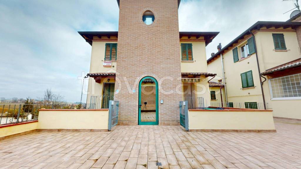 appartamento in vendita a Vergato in zona Tolè