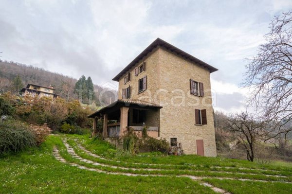 casa indipendente in vendita a Vergato in zona Cereglio