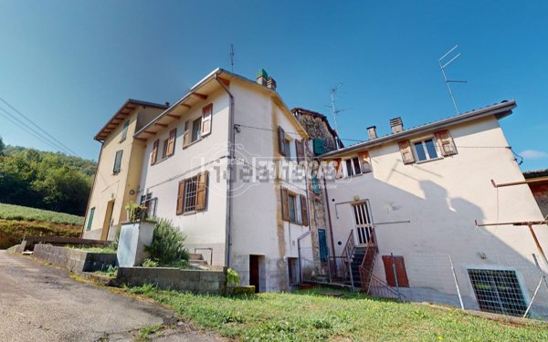 appartamento in vendita a Vergato in zona Tolè