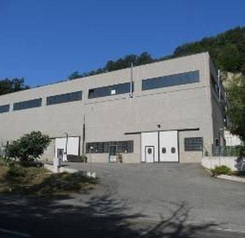 negozio in vendita a Vergato in zona Riola