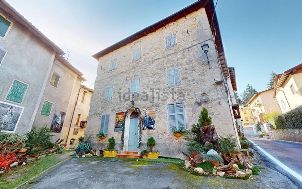 appartamento in vendita a Vergato in zona Tolè