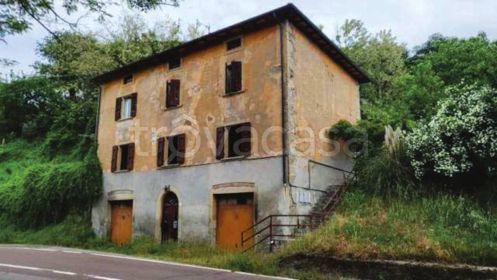 casa indipendente in vendita a Vergato in zona Riola