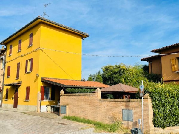 casa indipendente in vendita a Zola Predosa in zona Madonna Prati