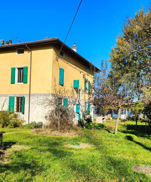 pentavano in vendita a Zola Predosa