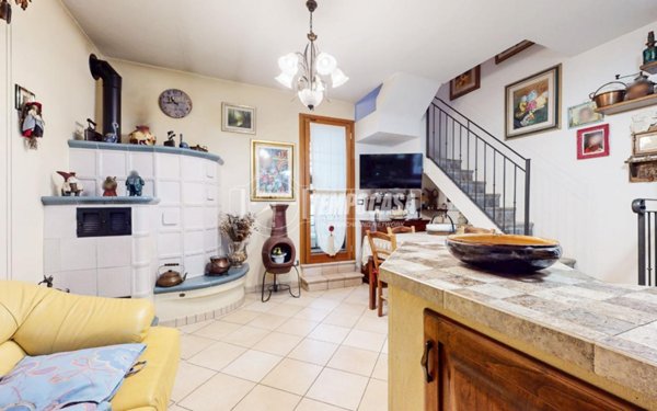 casa indipendente in vendita a Zola Predosa in zona Gessi