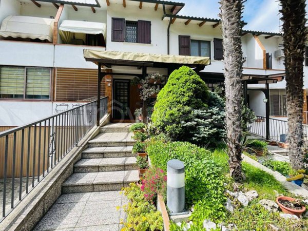 casa indipendente in vendita a Zola Predosa in zona Ponte Ronca