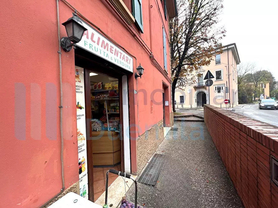 locale commerciale in vendita a Zola Predosa