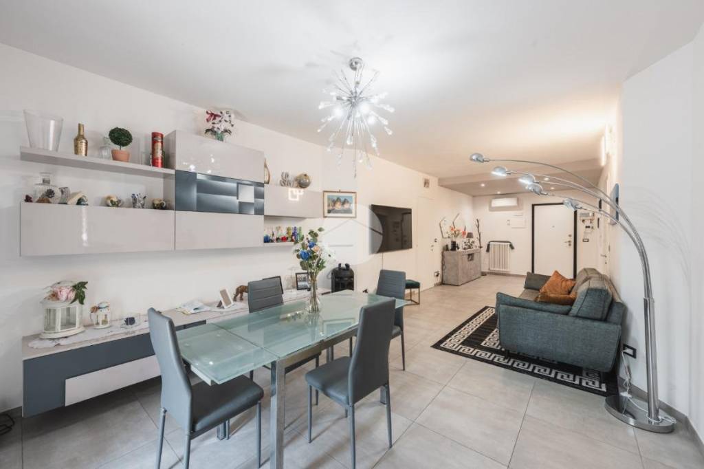 appartamento in vendita a Zola Predosa in zona Rivabella