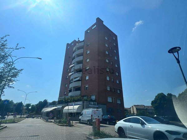 locale commerciale in vendita a Zola Predosa