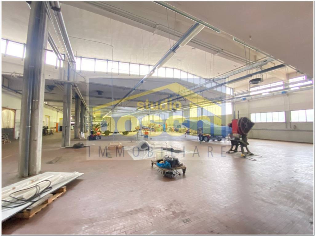 capannone in vendita a Zola Predosa in zona Riale