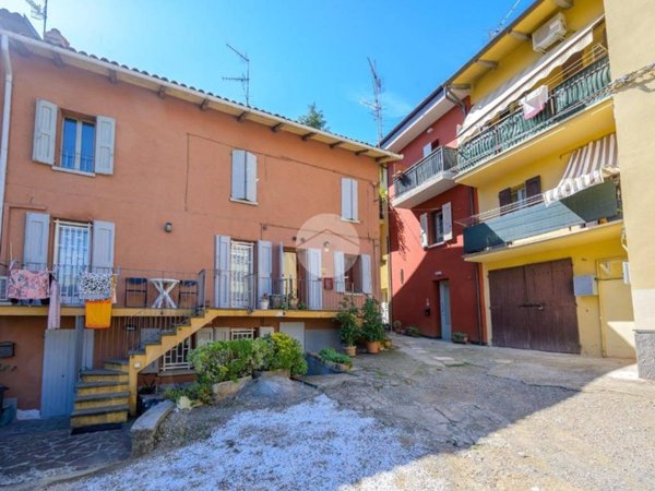 appartamento in vendita a Zola Predosa in zona Riale