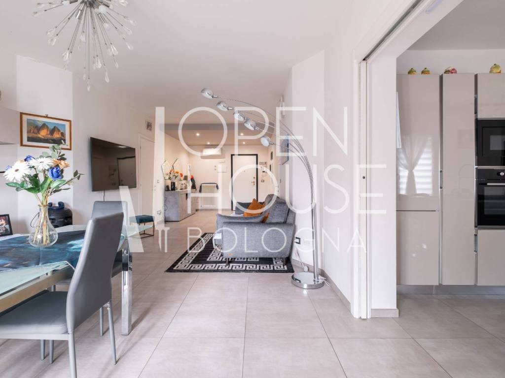 appartamento in vendita a Zola Predosa in zona Rivabella