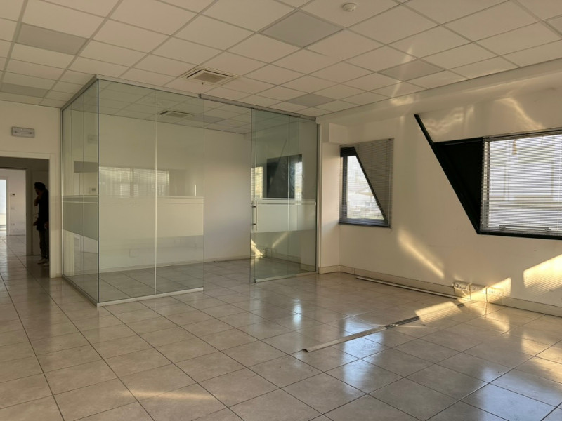 capannone in vendita a Zola Predosa