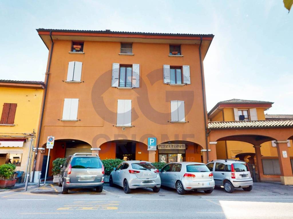 negozio in vendita a Zola Predosa in zona Ponte Ronca