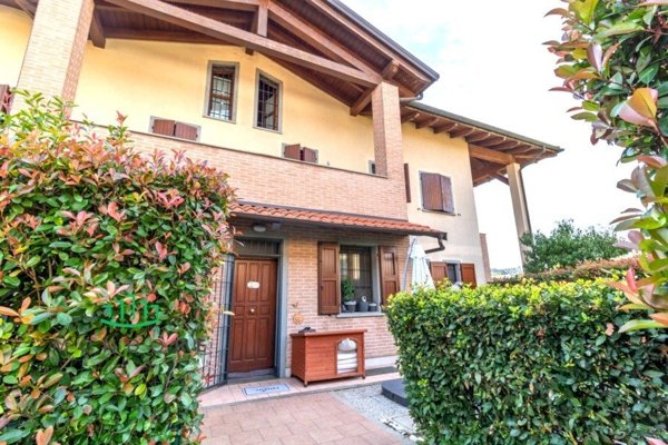 casa semindipendente in vendita a Zola Predosa in zona Gesso