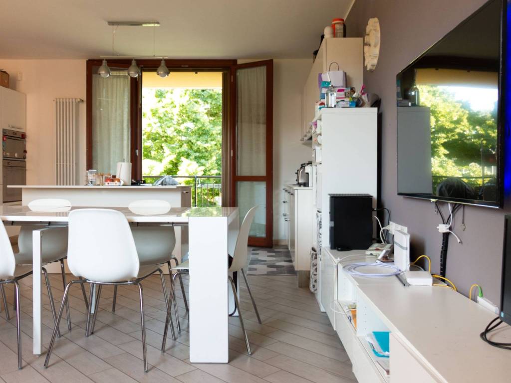 appartamento in vendita a Zola Predosa in zona Lavino