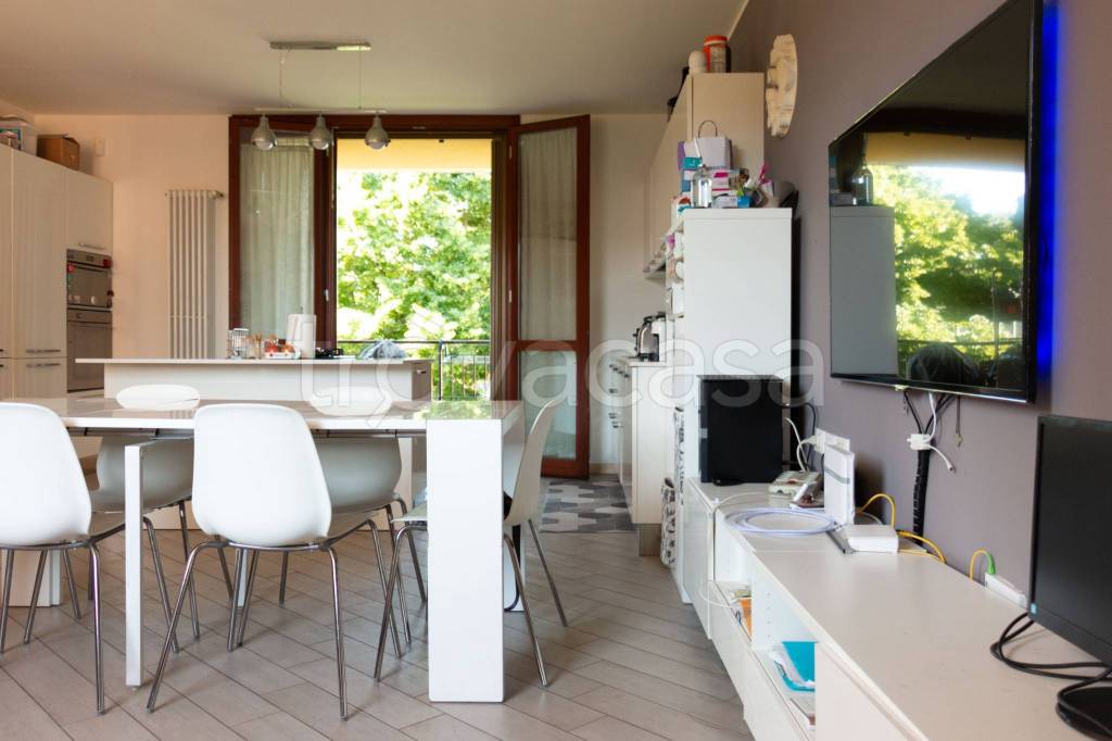 appartamento in vendita a Zola Predosa in zona Lavino