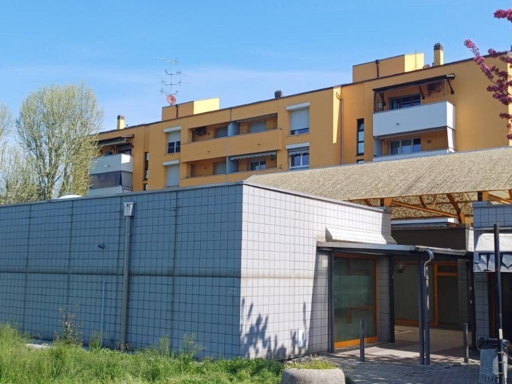 negozio in vendita a Zola Predosa
