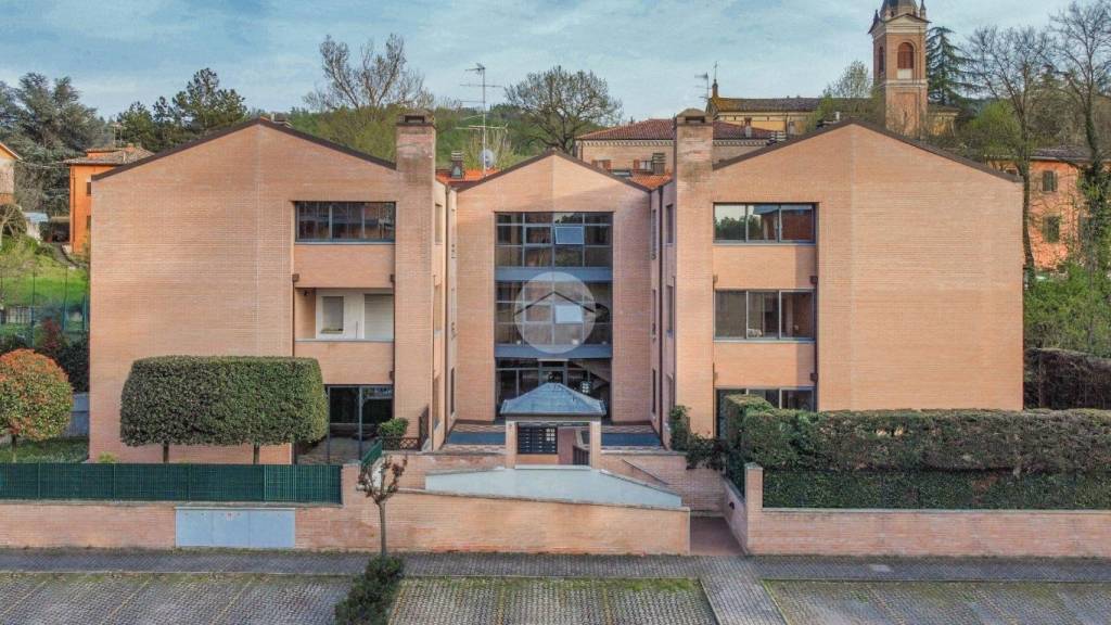 appartamento in vendita a Zola Predosa in zona Gesso