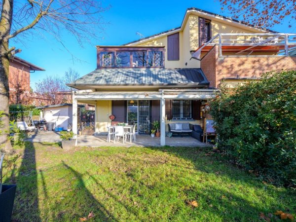 casa indipendente in vendita a Zola Predosa in zona Ponte Ronca