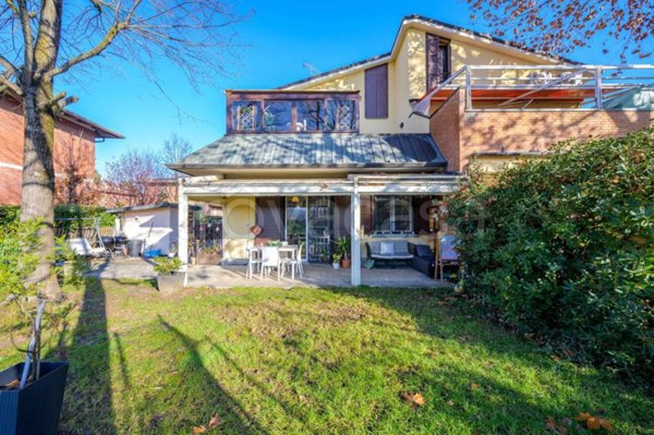 casa indipendente in vendita a Zola Predosa in zona Ponte Ronca