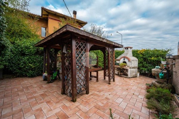 appartamento in vendita a Zola Predosa in zona Madonna Prati