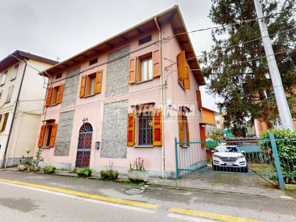 casa indipendente in vendita a Zola Predosa in zona Riale