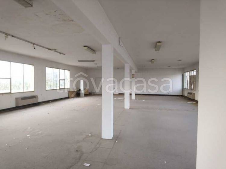 capannone in vendita a Zola Predosa