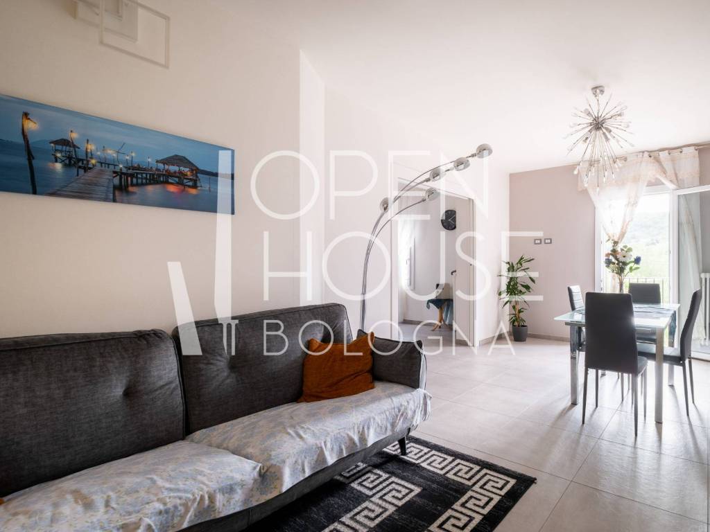 appartamento in vendita a Zola Predosa in zona Rivabella