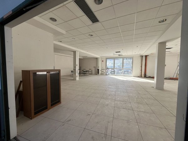 locale di sgombero in vendita a Zola Predosa