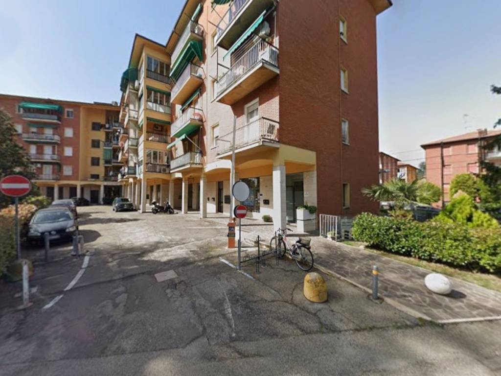 negozio in vendita a Zola Predosa