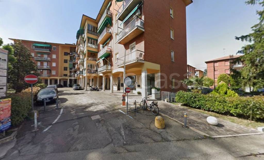 negozio in vendita a Zola Predosa