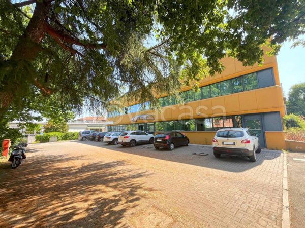 locale commerciale in vendita a Zola Predosa