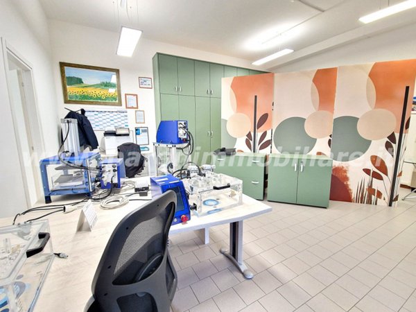 ufficio in vendita a Zola Predosa in zona Riale