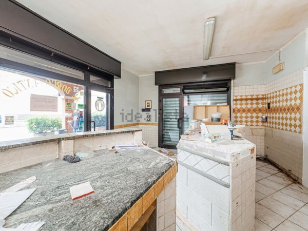 locale commerciale in vendita a Zola Predosa