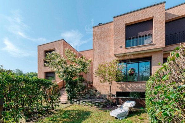 casa indipendente in vendita a Zola Predosa in zona Gessi