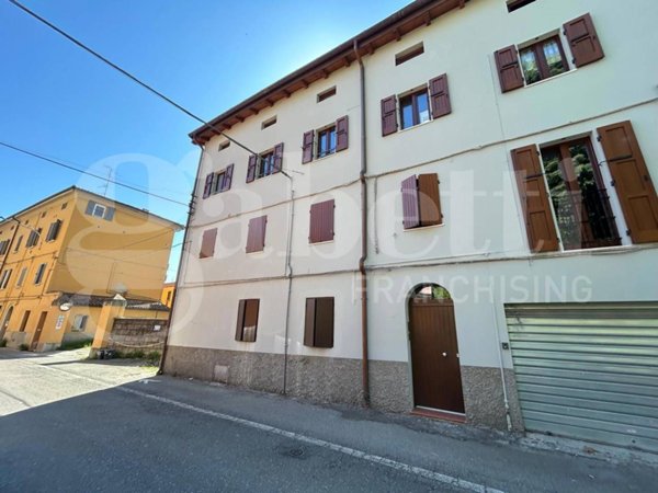 appartamento in vendita a Zola Predosa in zona Riale