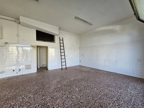 negozio in vendita a Zola Predosa in zona Ponte Ronca