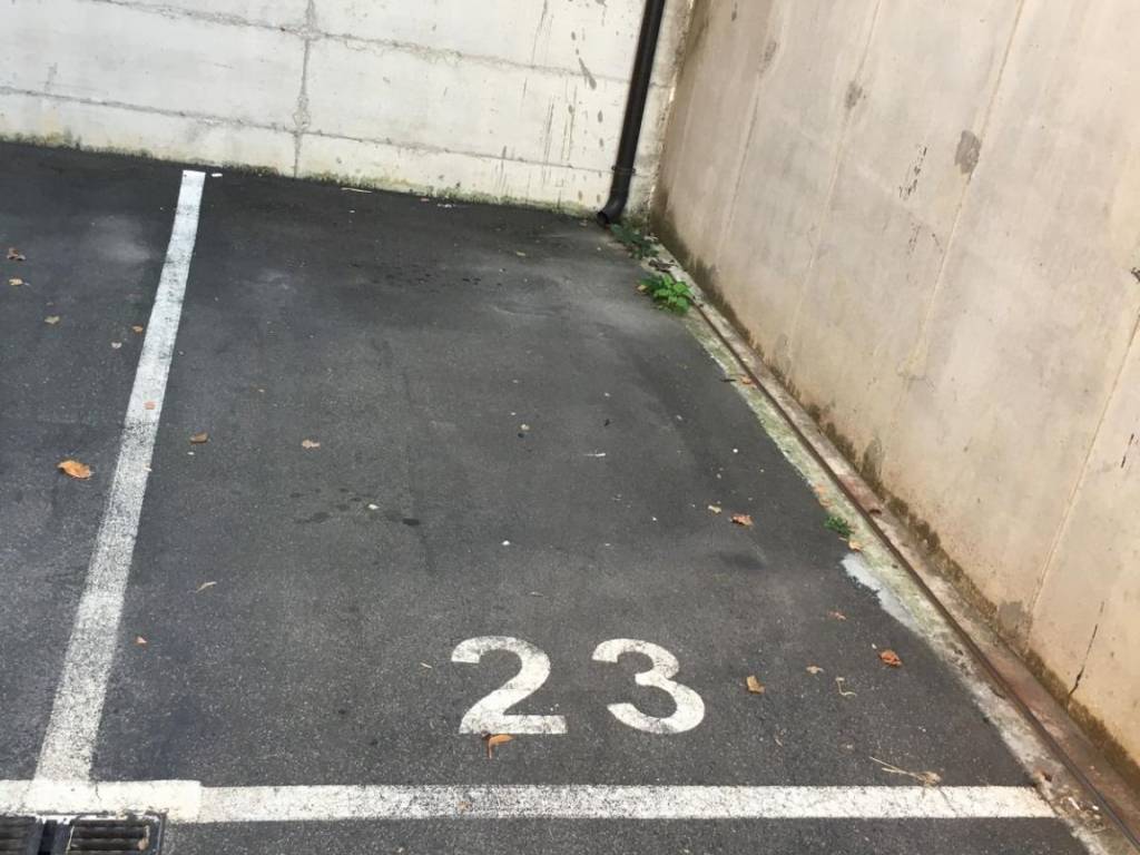 box auto in vendita a Zola Predosa